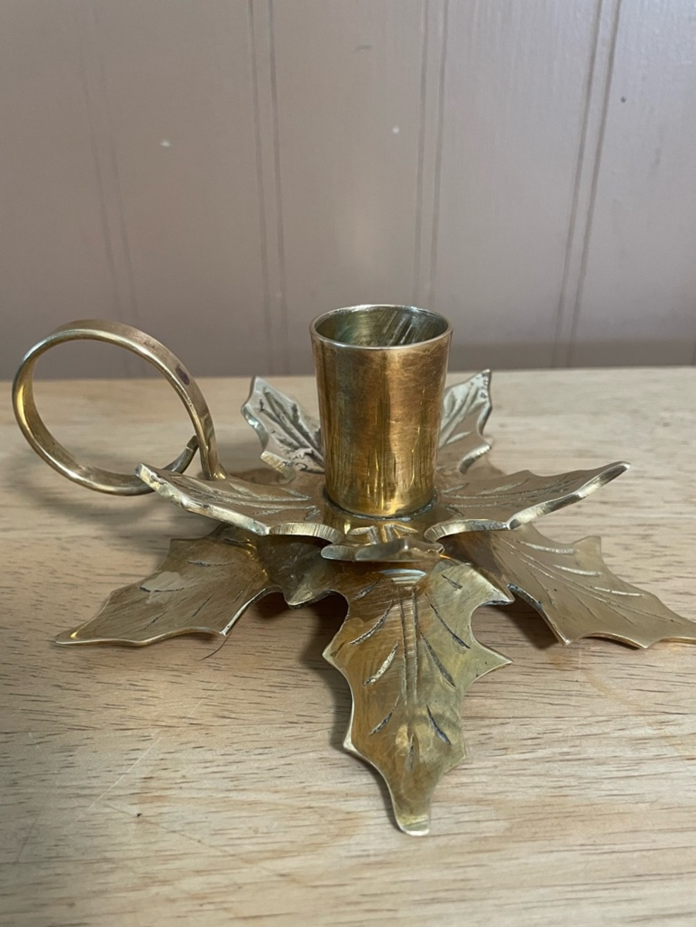 Collection of 4 solid brass taper candle holders, 2 stands, 1 leaf. I heart swan - Picture 9 of 12